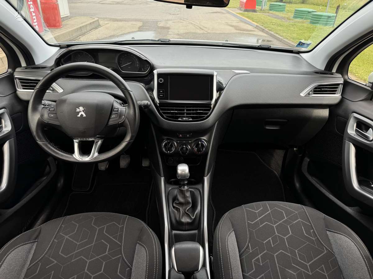 Peugeot 2008 - 7