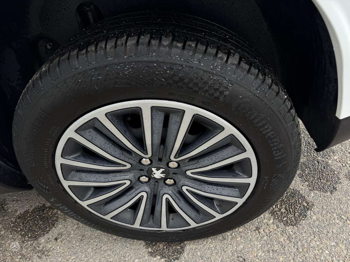 Peugeot 2008 - 5
