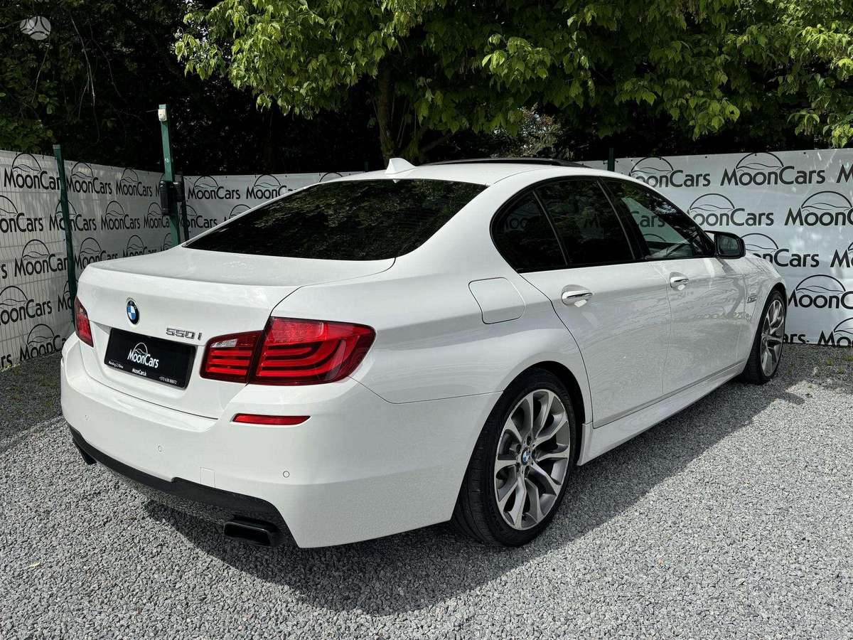 BMW 550, 4.4 l., Седан