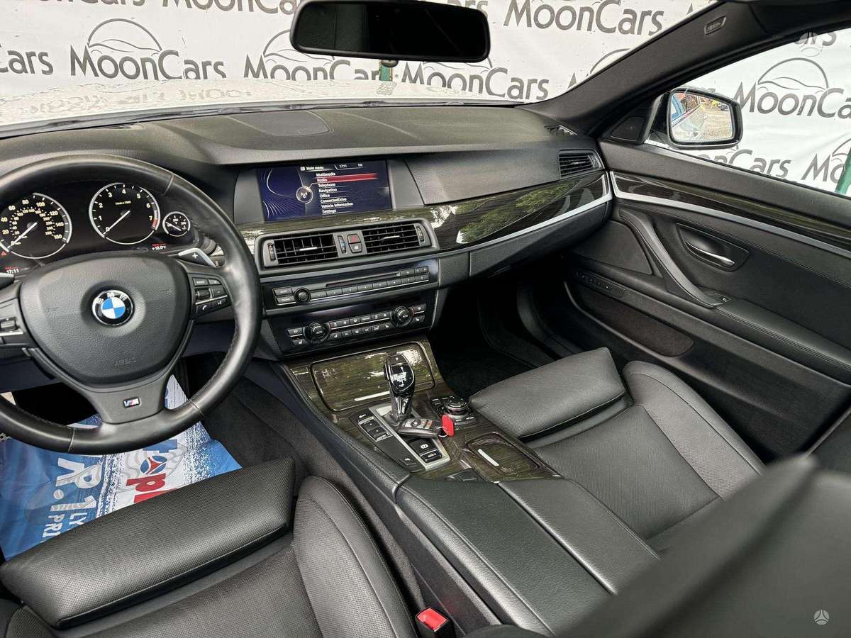 BMW 550, 4.4 l., Седан