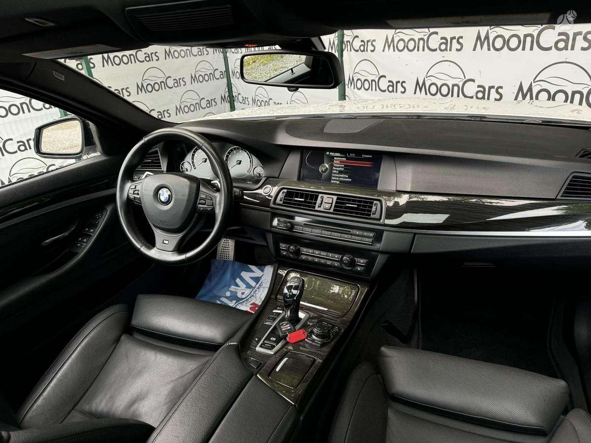 BMW 550, 4.4 l., Седан