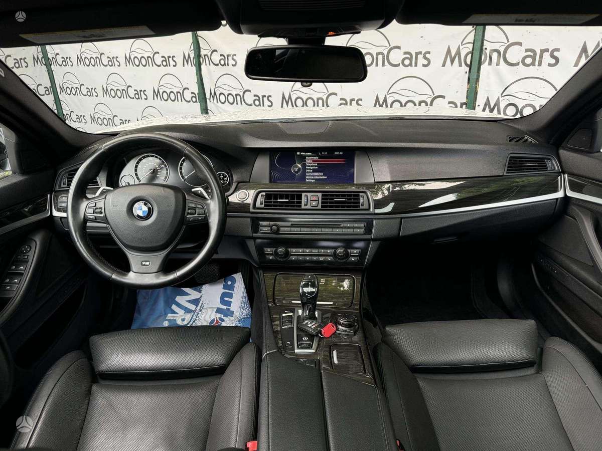 BMW 550, 4.4 l., Седан