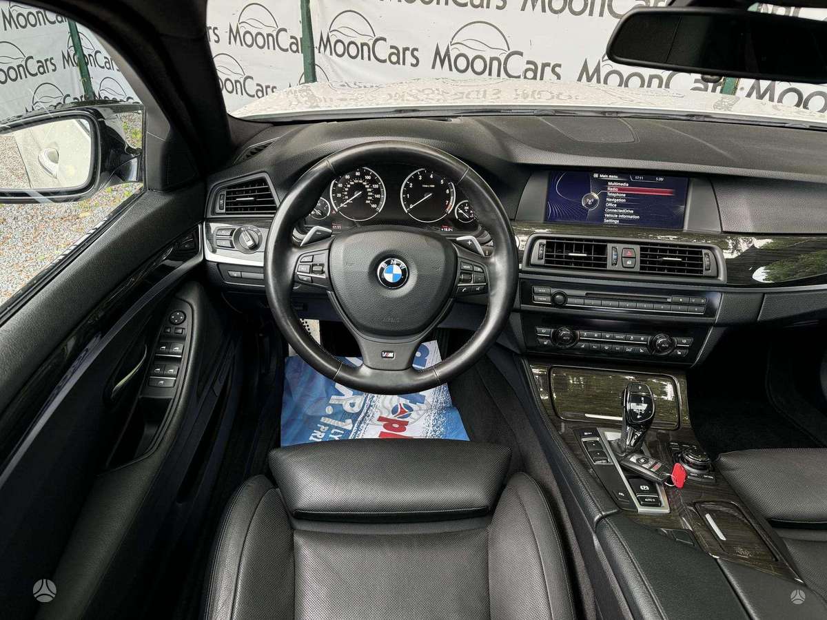 BMW 550, 4.4 l., Седан