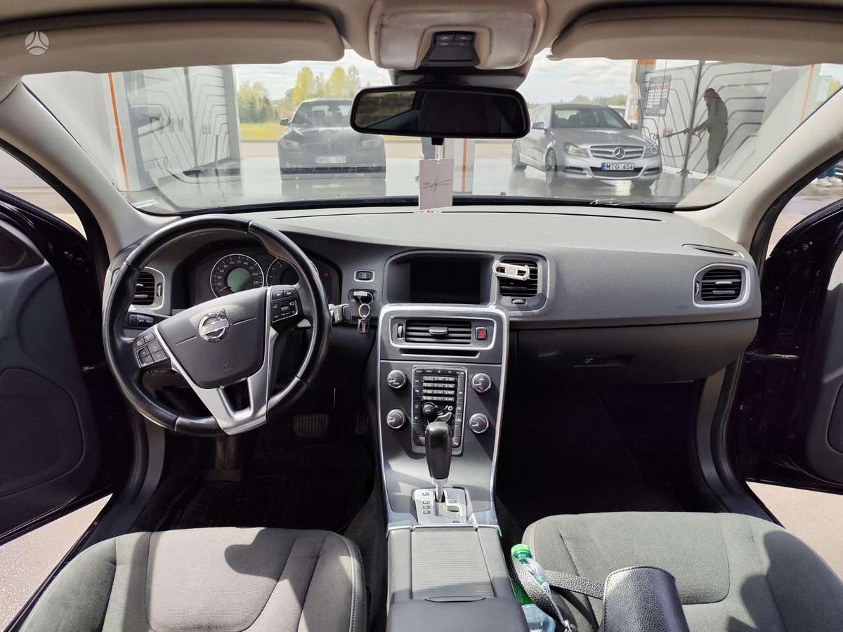 Volvo S60, 1.6 l., Седан