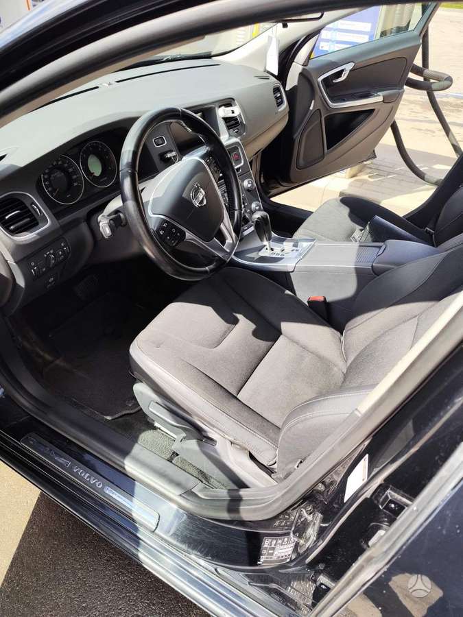 Volvo S60, 1.6 l., Седан