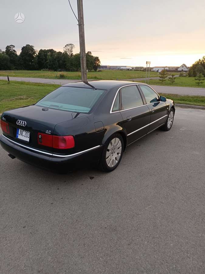 Audi A8 L, 4.2 l., Седан