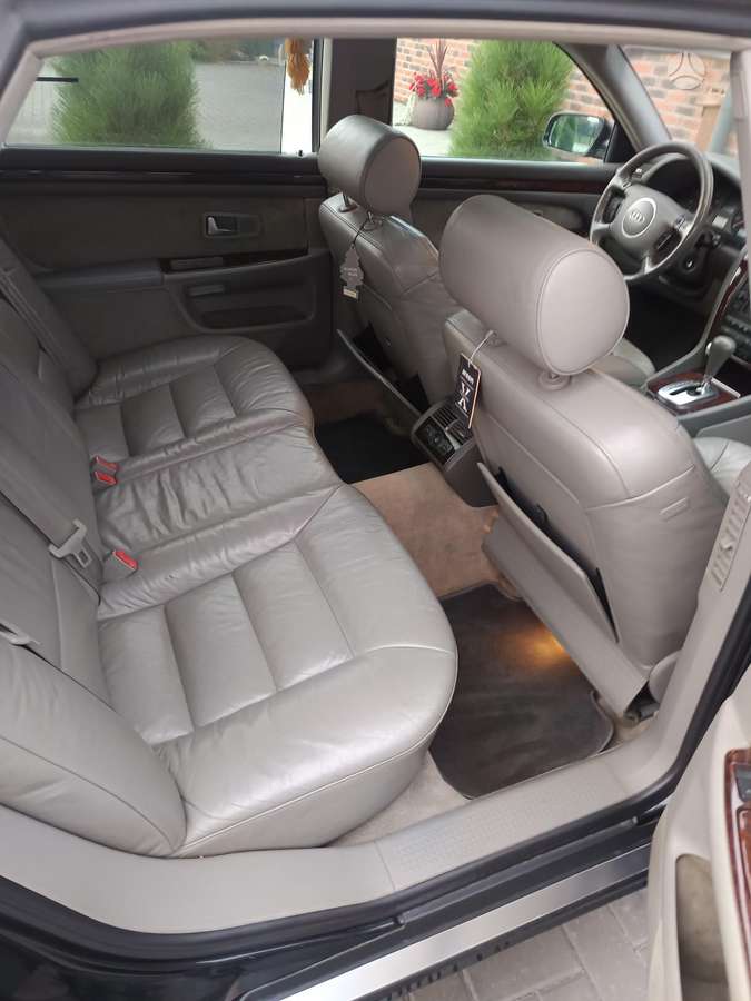 Audi A8 L, 4.2 l., Седан