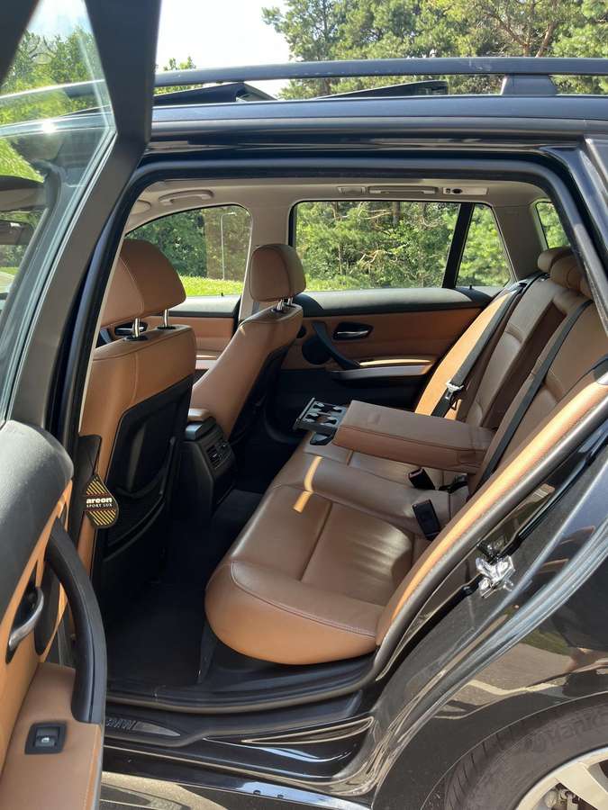 BMW 320, 2.0 l., wagon
