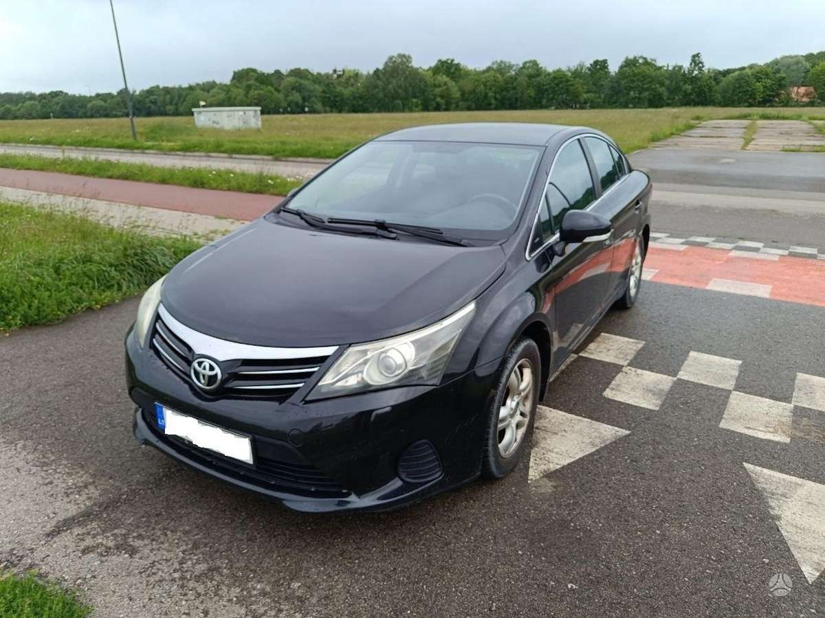 Toyota Avensis - 4