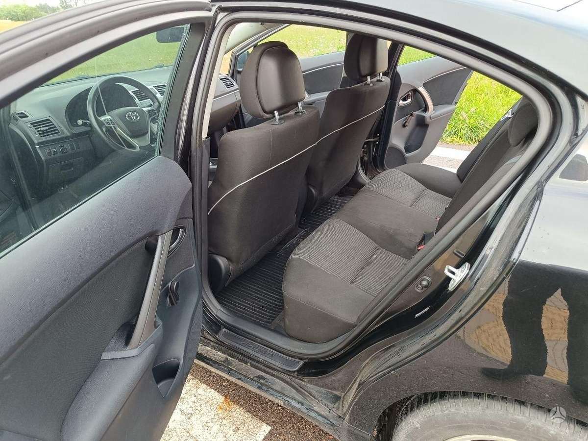 Toyota Avensis - 6