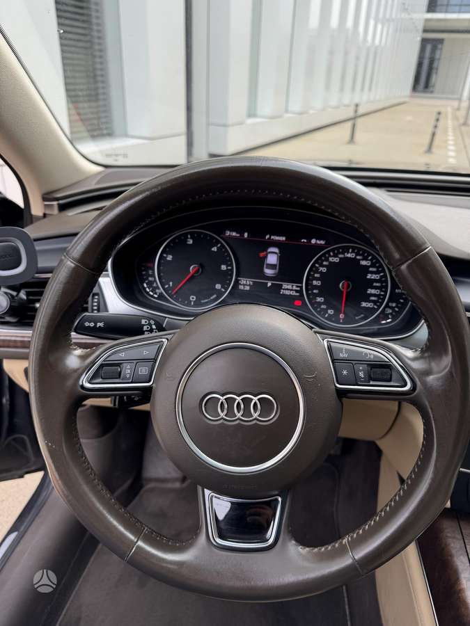 Audi A6, 3.0 l., Седан