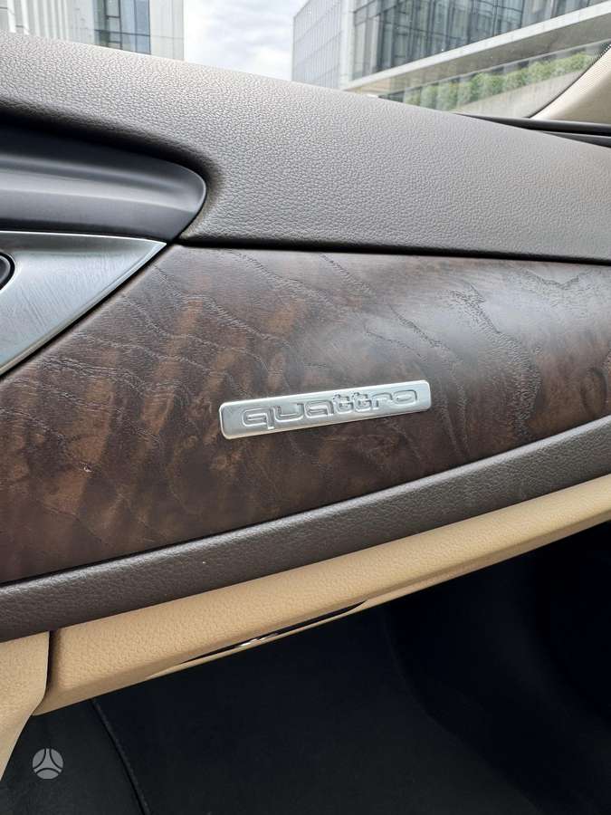 Audi A6, 3.0 l., Седан