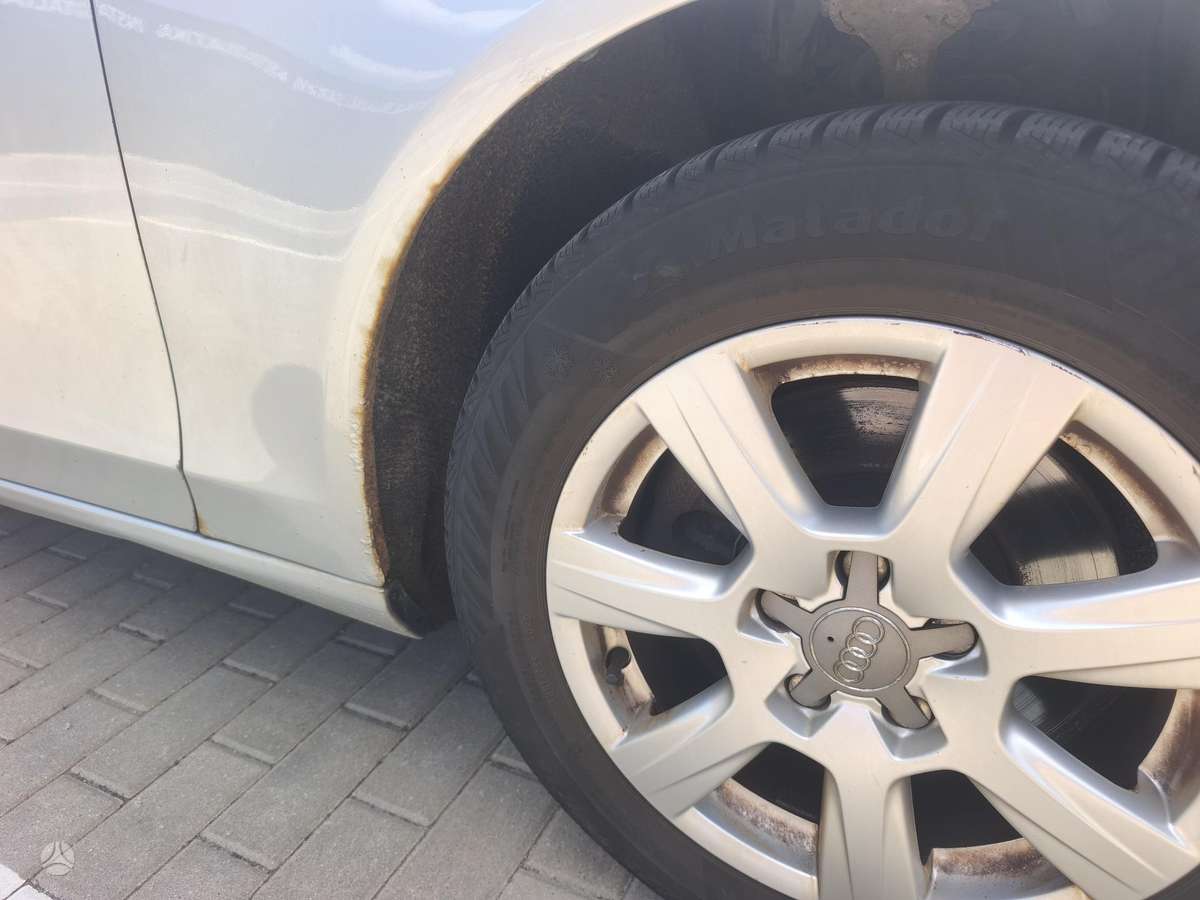 Audi A4, 1.8 l., Седан