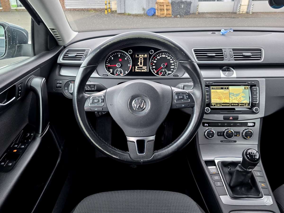 Volkswagen Passat, 2.0 l., Универсал