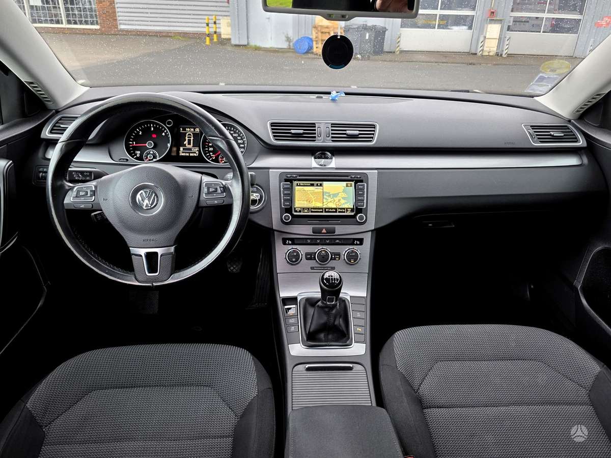 Volkswagen Passat, 2.0 l., Универсал