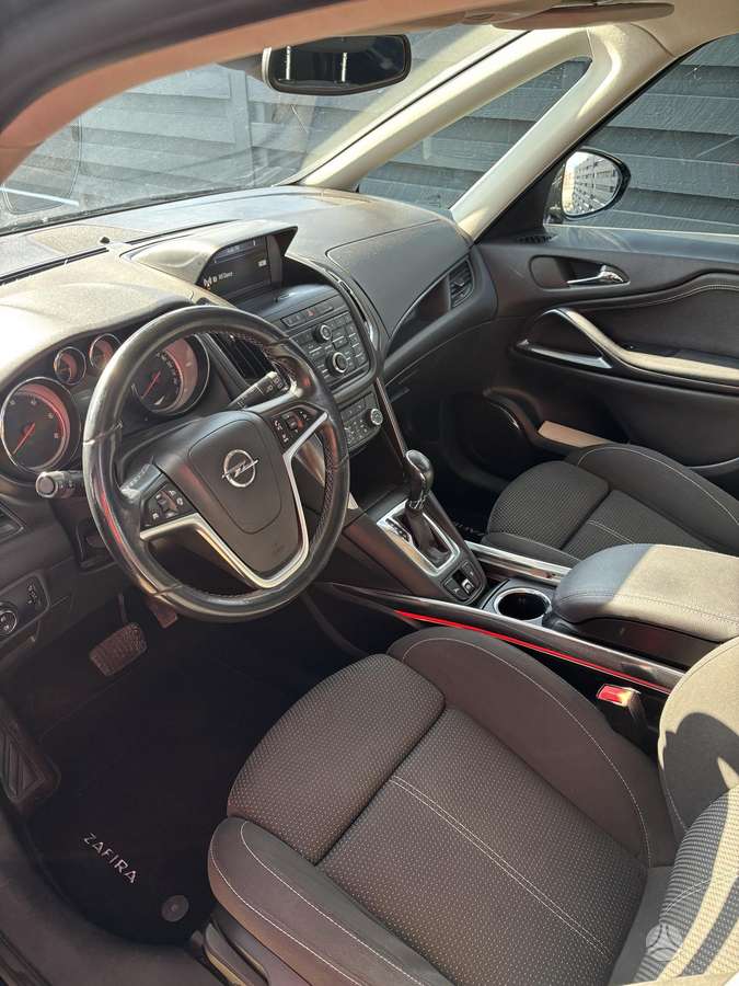 Opel Zafira, 2.0 l., Минивэн