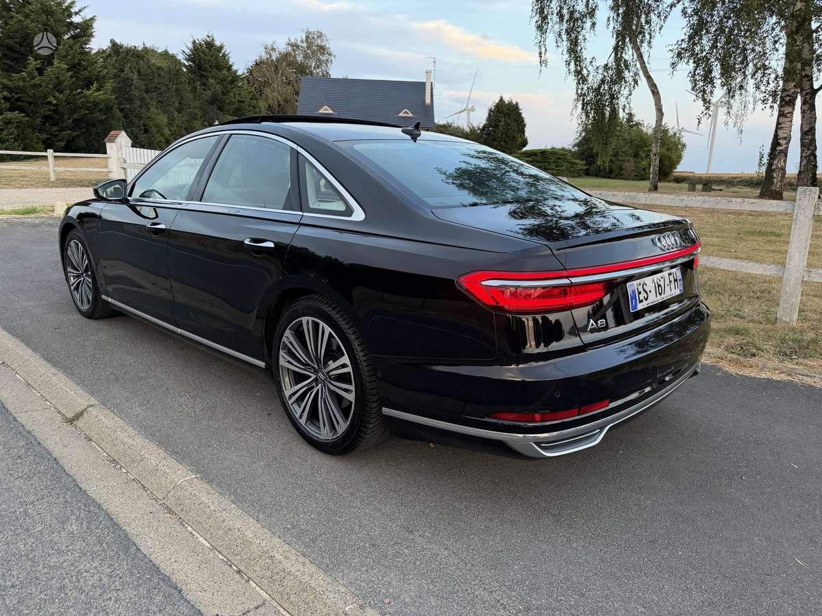 Audi A8, 3.0 l., Седан