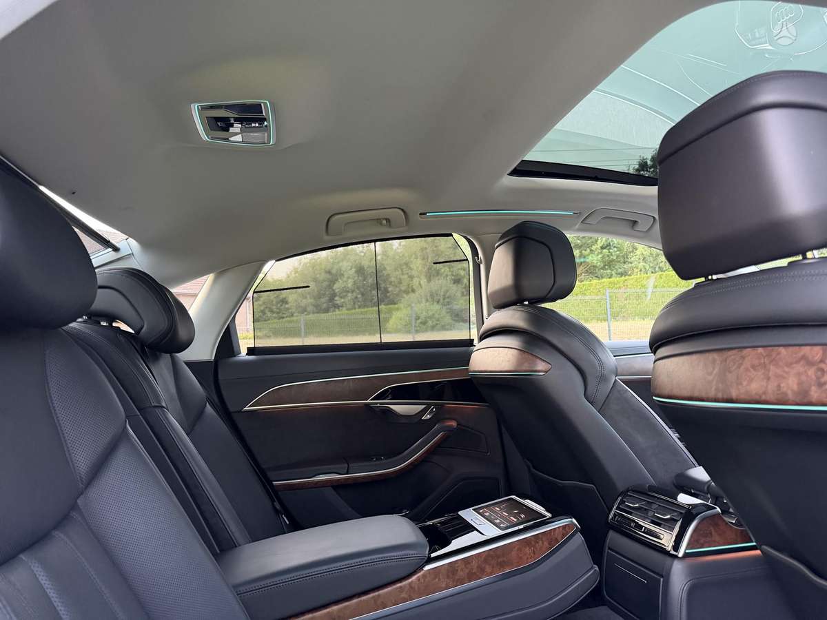 Audi A8, 3.0 l., Седан