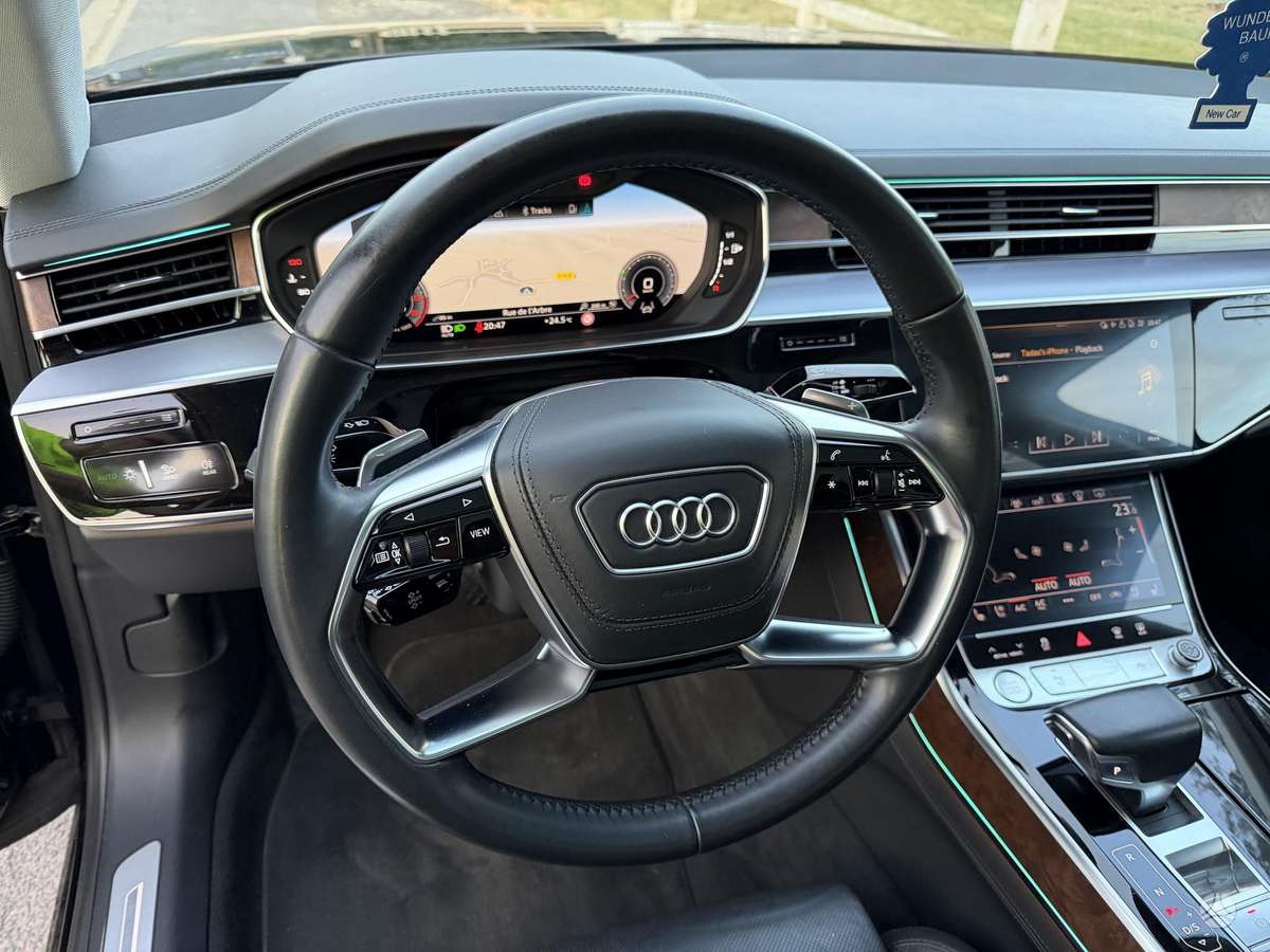 Audi A8, 3.0 l., Седан