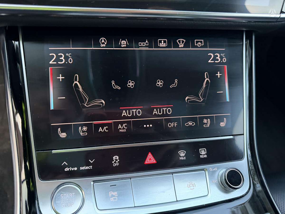 Audi A8, 3.0 l., Седан