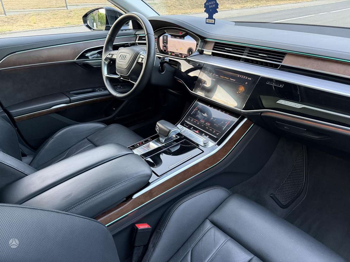 Audi A8, 3.0 l., Седан