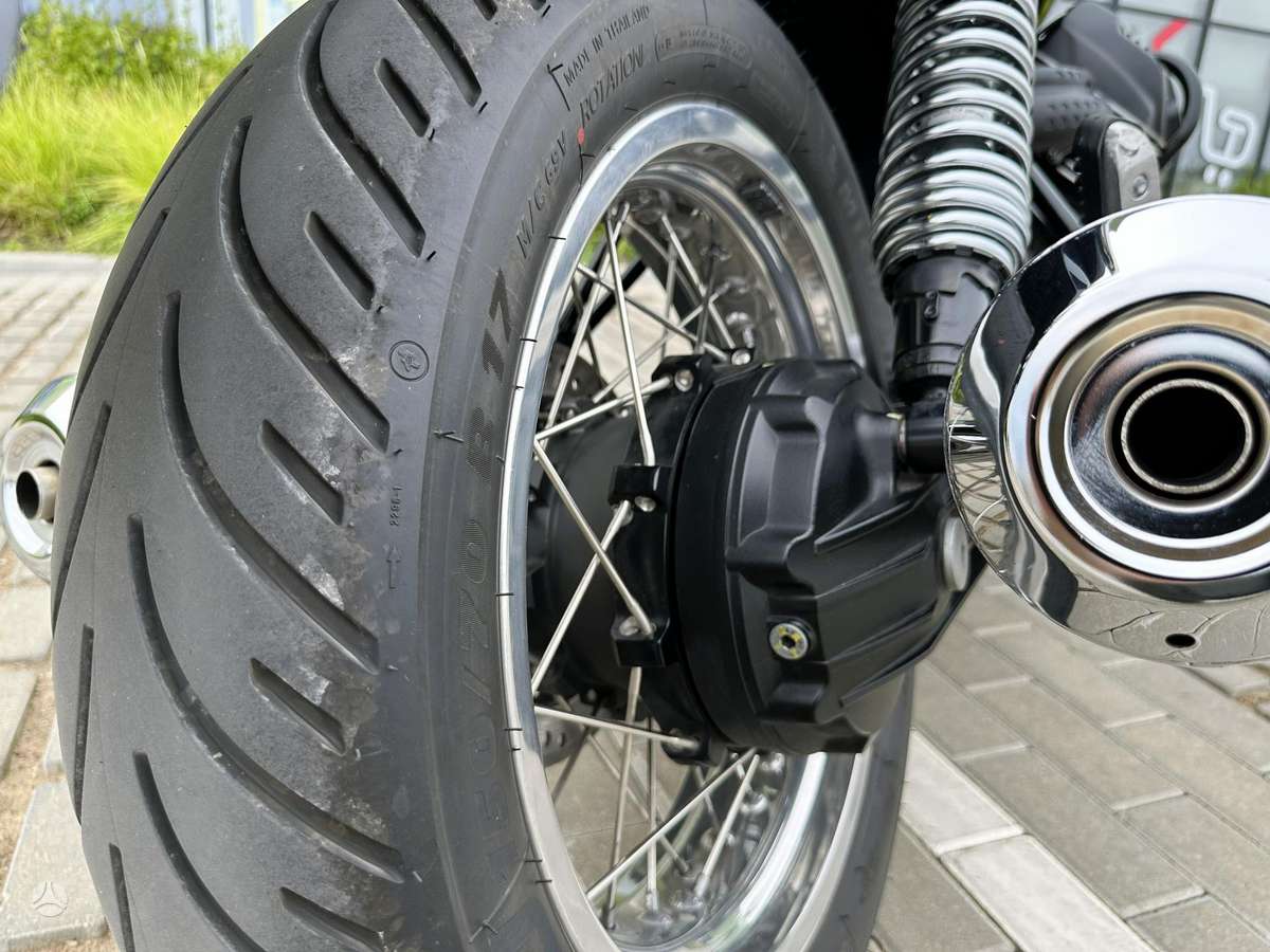 Moto Guzzi V7 853cc, street / classic
