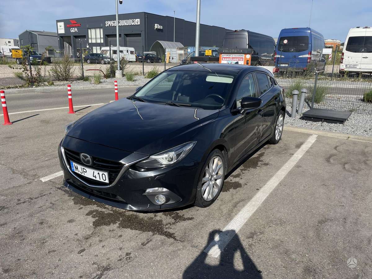 Mazda 3, 1.5 l., hatchback