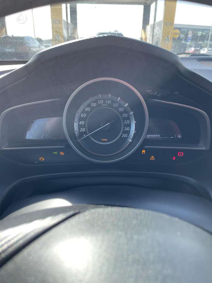 Mazda 3, 1.5 l., hatchback