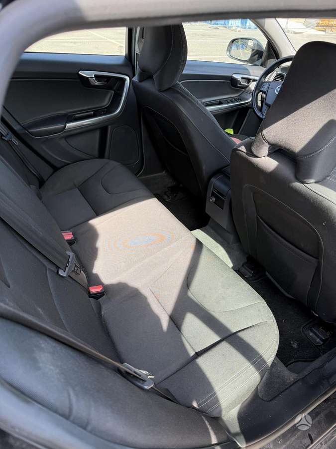 Volvo V60 - 10