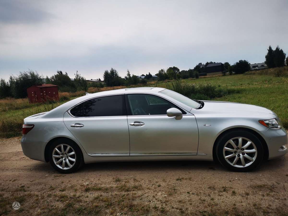 Lexus LS 460, 4.6 l., Седан