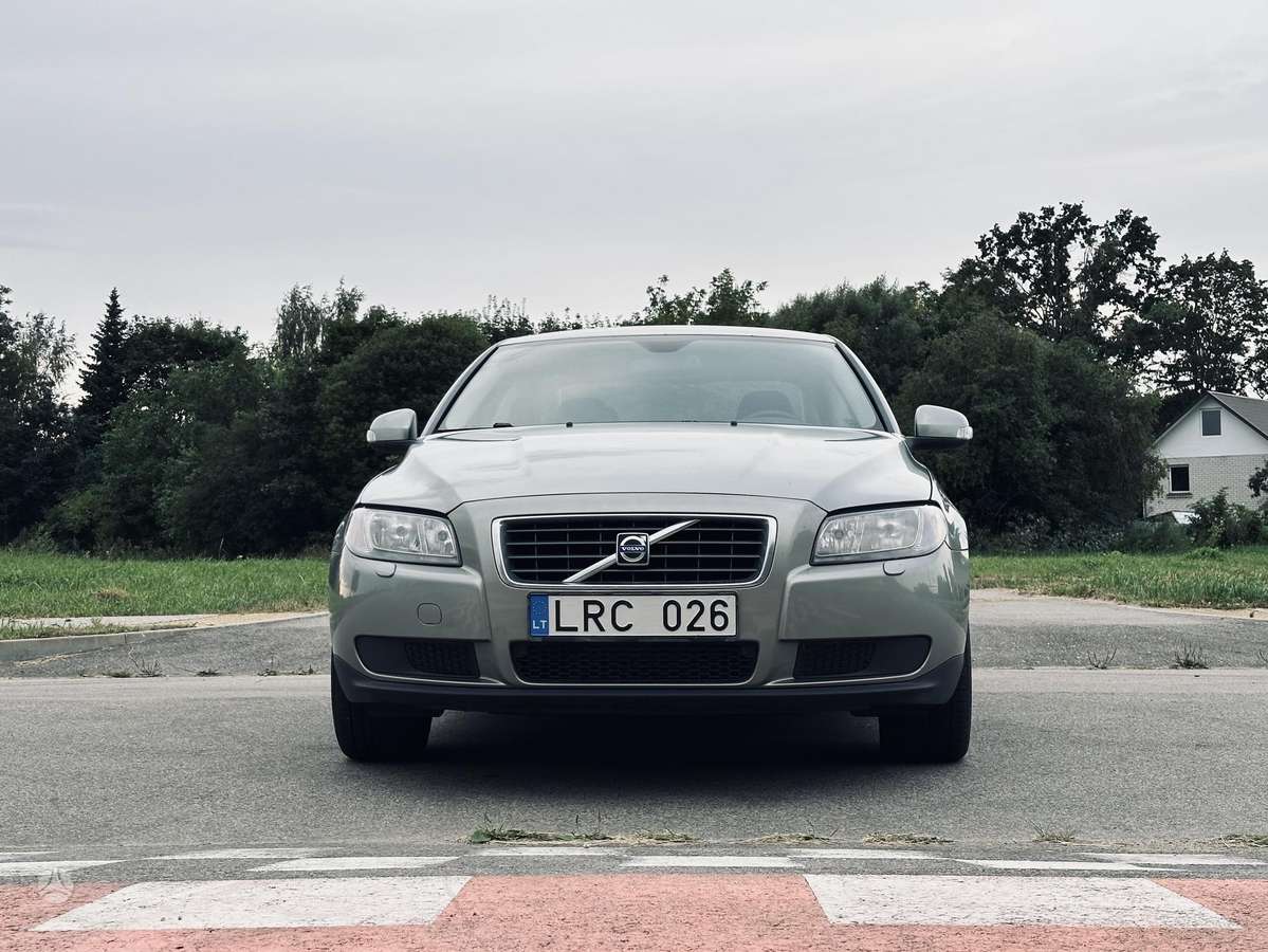 Volvo S80, 2.4 l., Седан