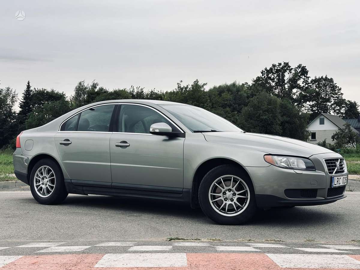 Volvo S80, 2.4 l., Седан