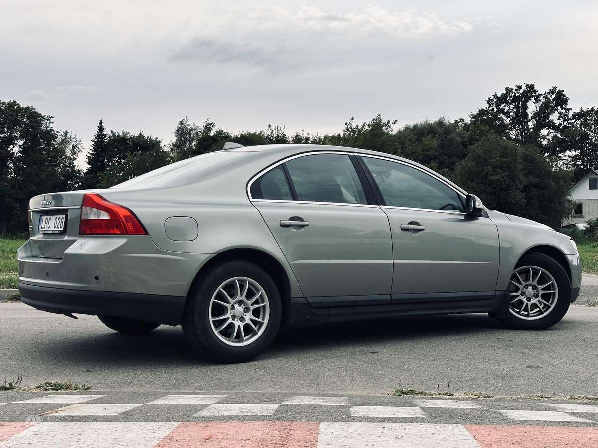 Volvo S80, 2.4 l., Седан