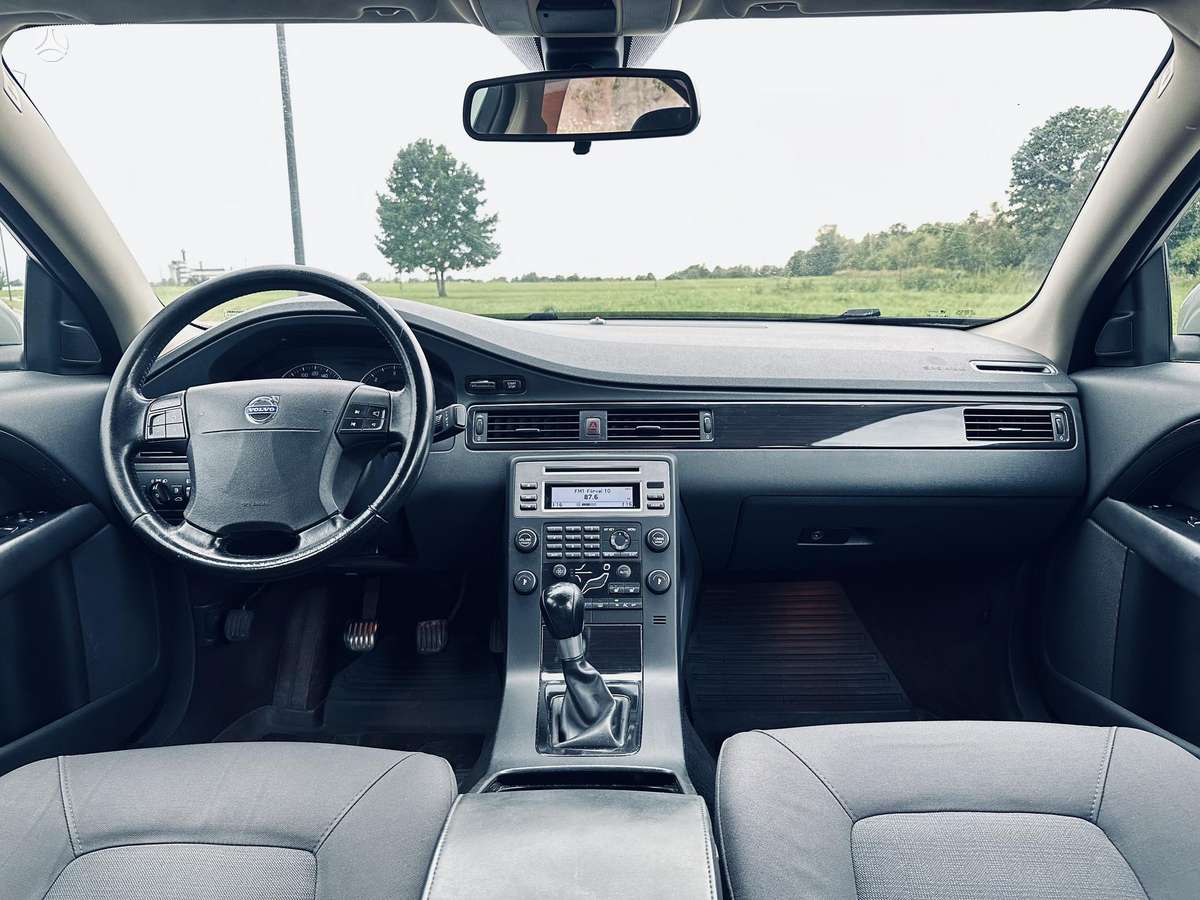 Volvo S80, 2.4 l., Седан