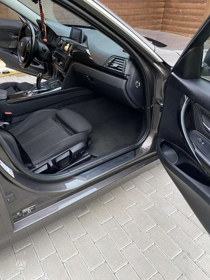 BMW 320, 2.0 l., wagon