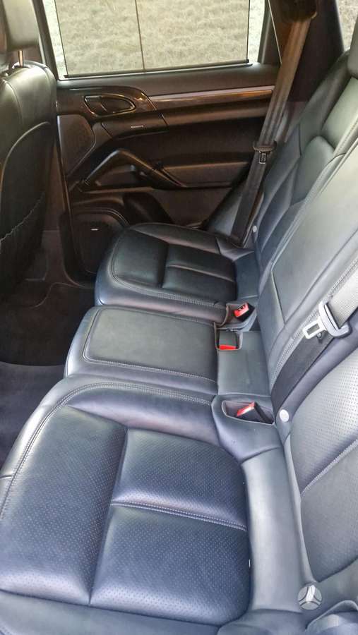 Porsche Cayenne - 11