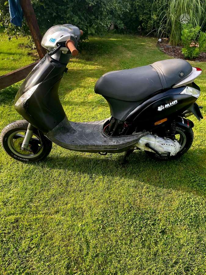 Piaggio Zip 49cc, scooters / mopeds