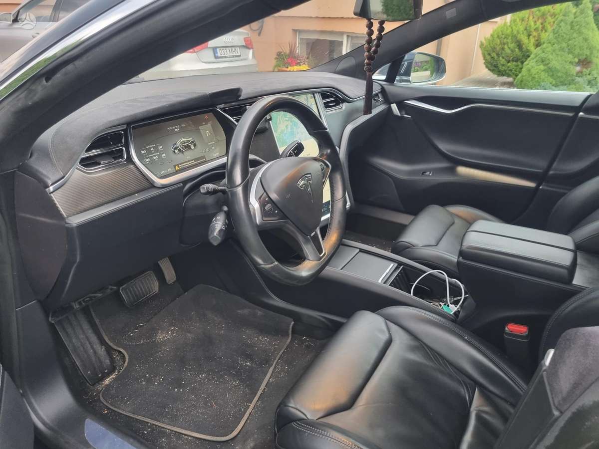 Tesla Model S, 85 kWh, hečbekas