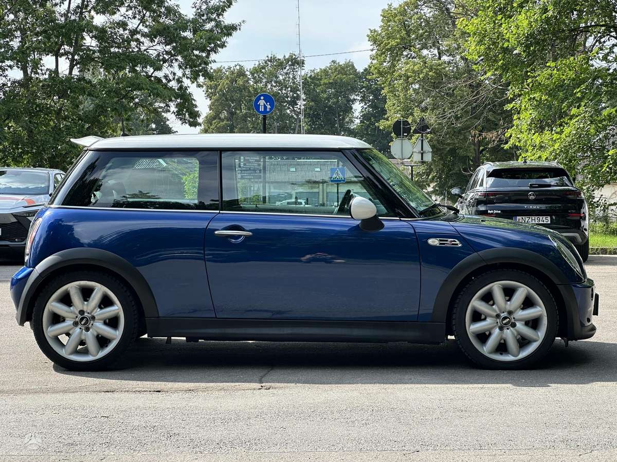 Mini Cooper S, 1.6 l., hatchback