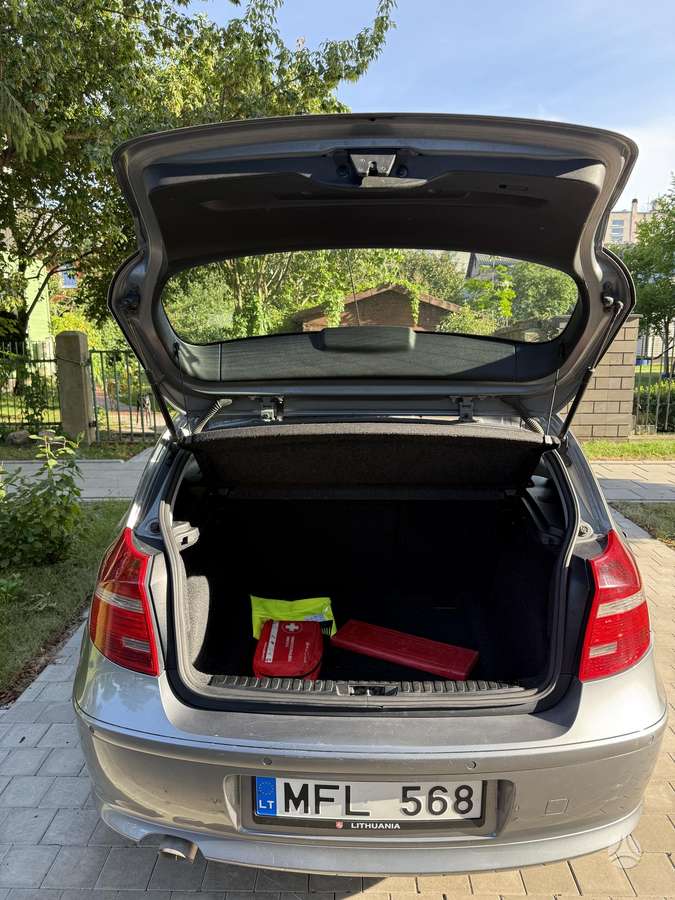 BMW 118, 2.0 l., Хэтчбек