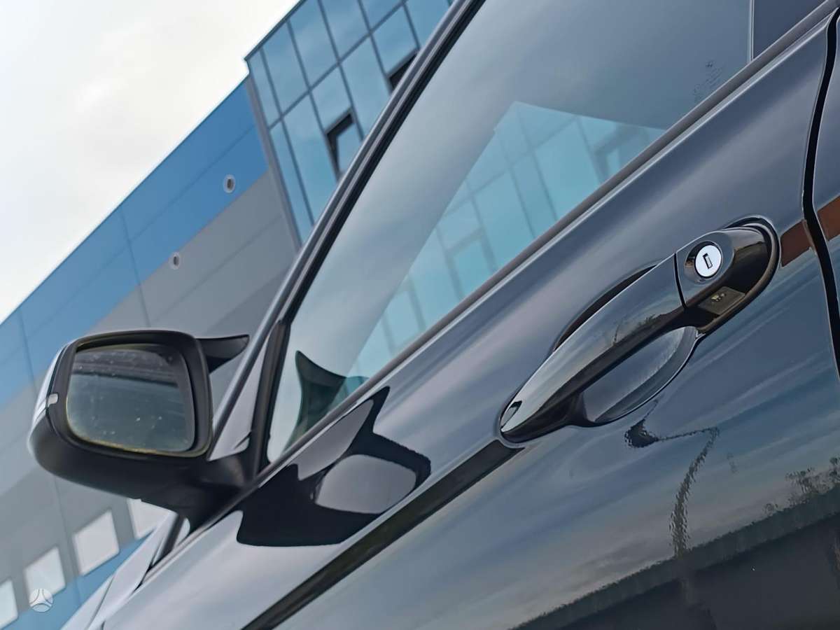 BMW 320, 2.0 l., Седан