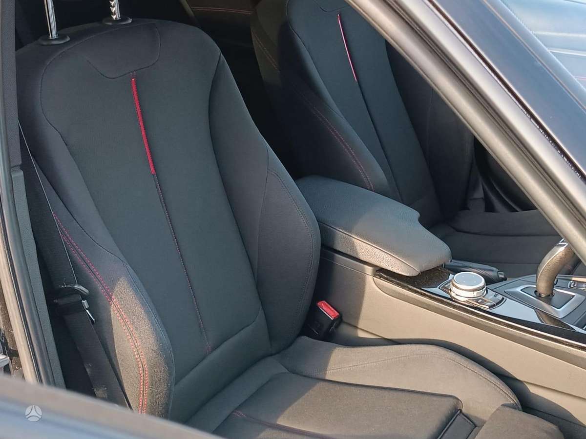 BMW 320, 2.0 l., Седан