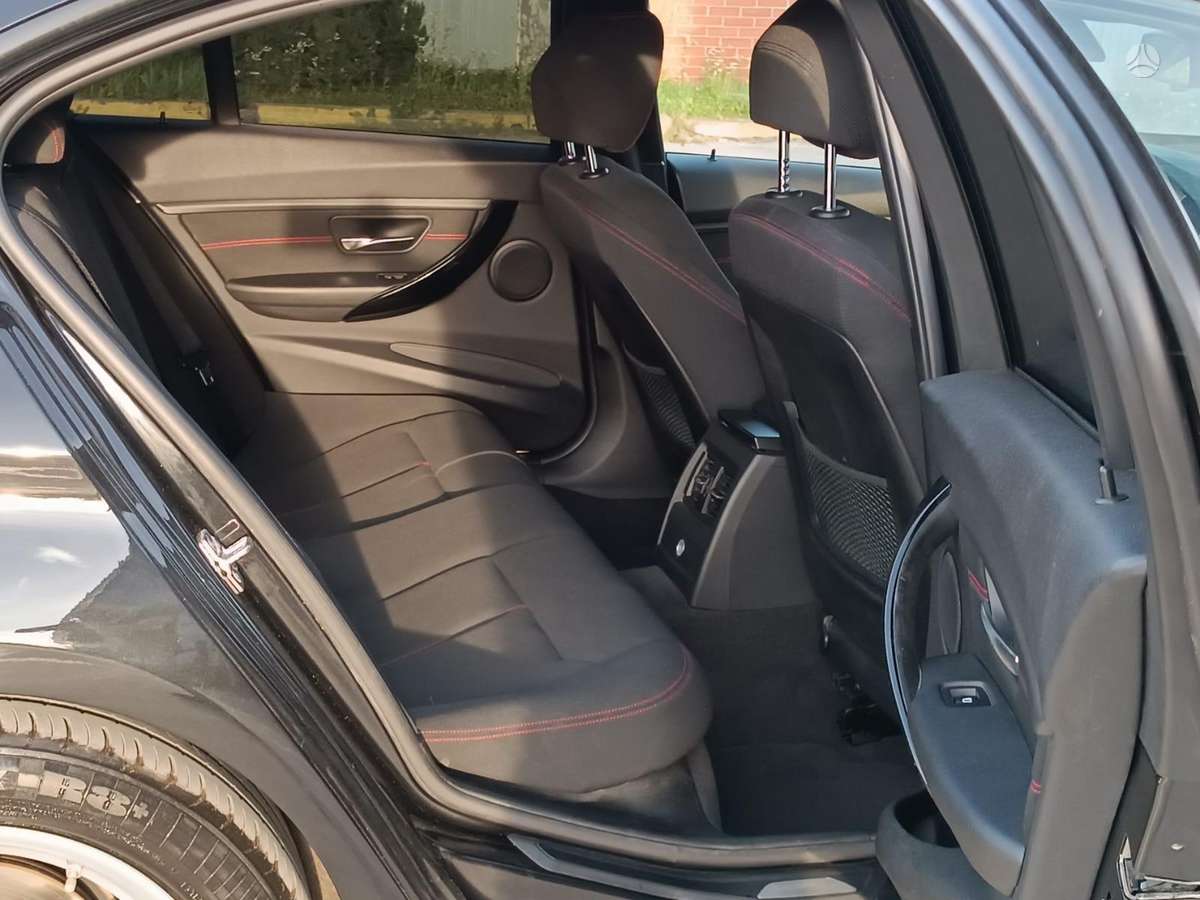 BMW 320, 2.0 l., Седан
