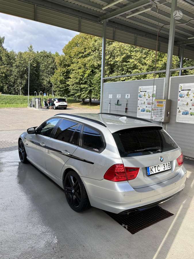 BMW 318, 2.0 l., Универсал
