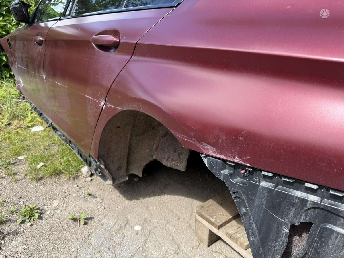 BMW M5, 4.4 l., Седан