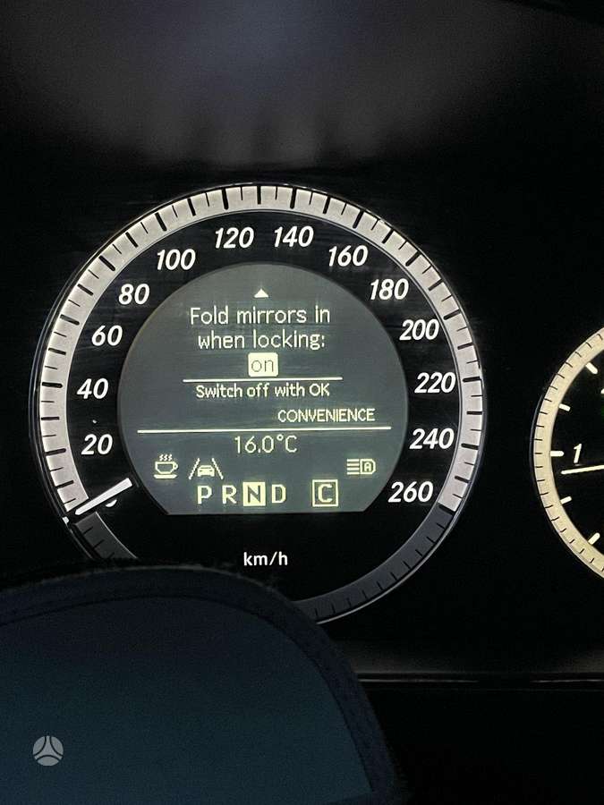 Mercedes-Benz E200, 2.1 l., Универсал