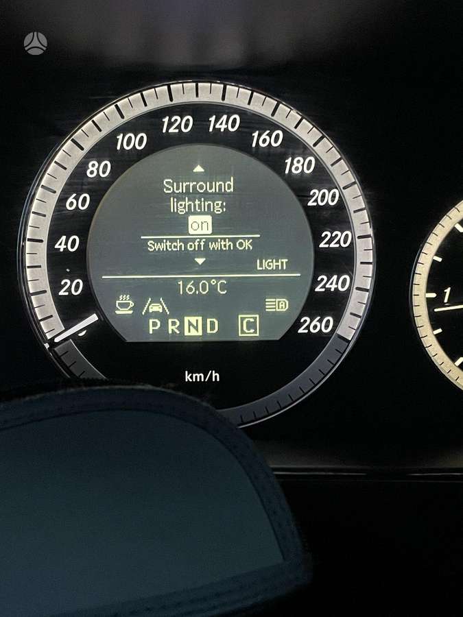 Mercedes-Benz E200, 2.1 l., Универсал