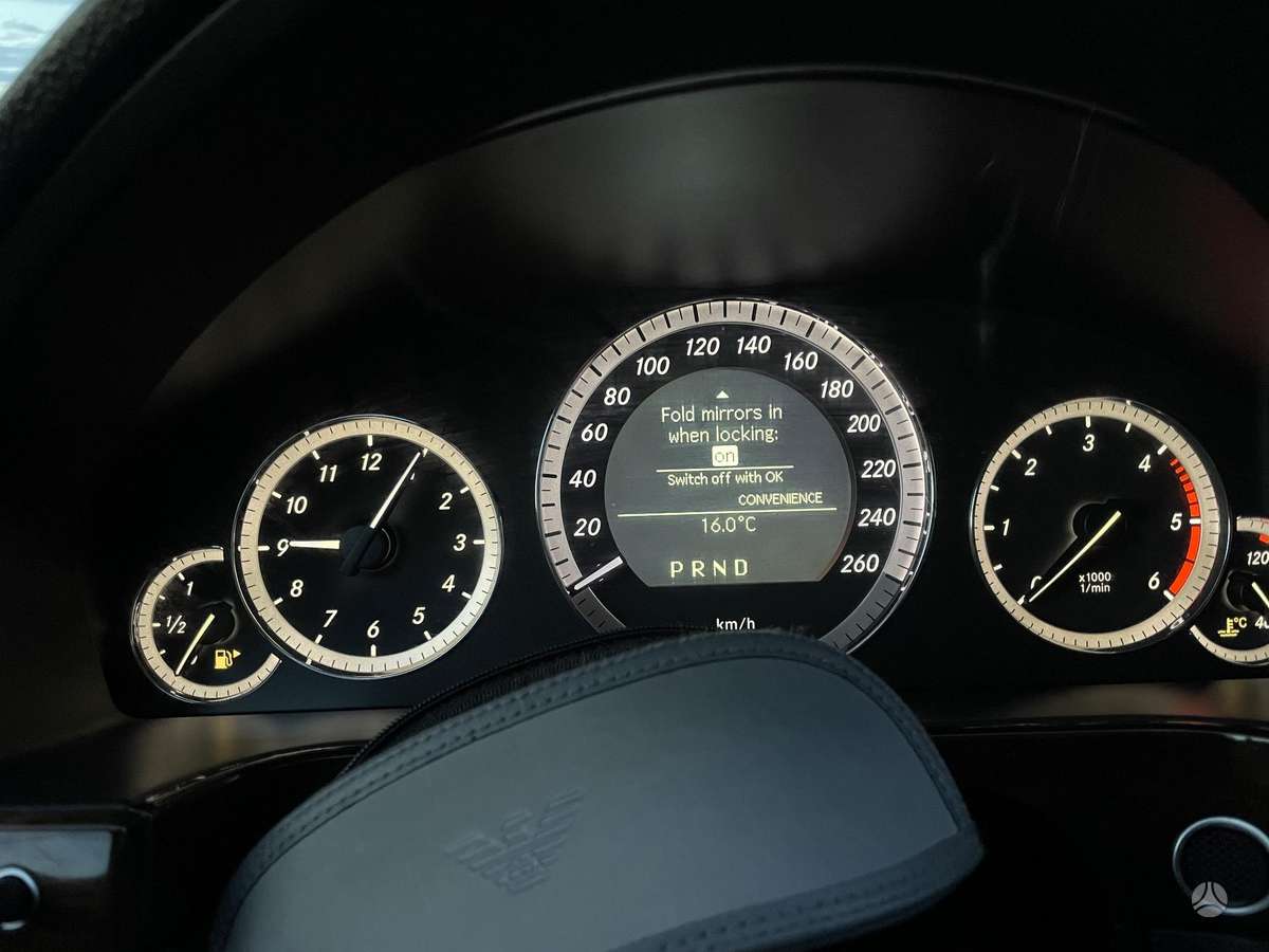 Mercedes-Benz E200, 2.1 l., Универсал