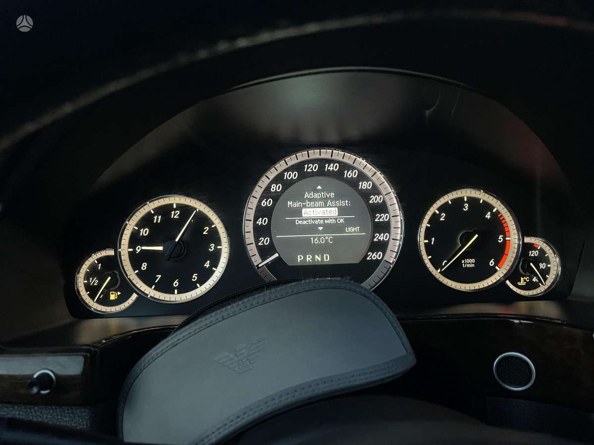 Mercedes-Benz E200, 2.1 l., Универсал