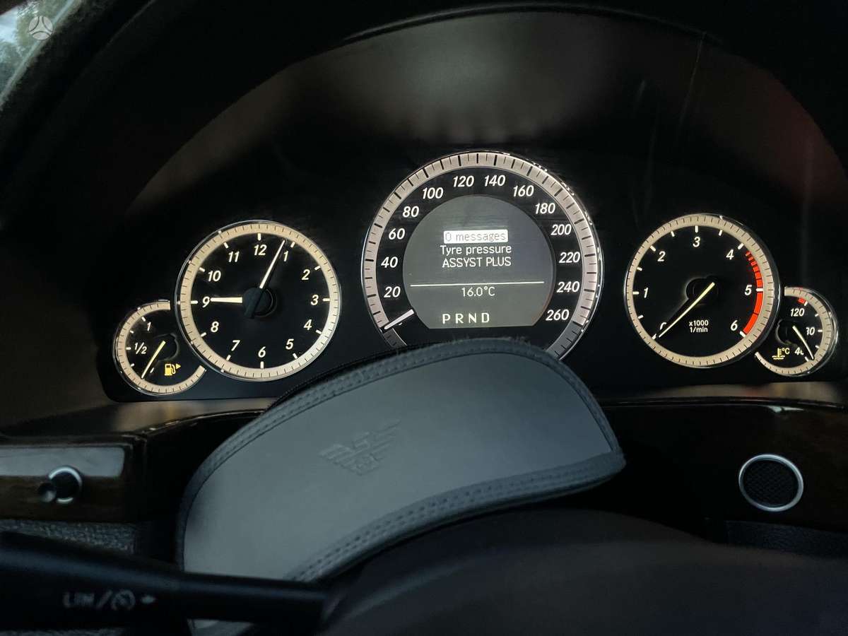 Mercedes-Benz E200, 2.1 l., Универсал